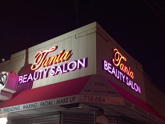 Tania Beauty Salon storefront on Starling Avenue, Parkchester, Bronx